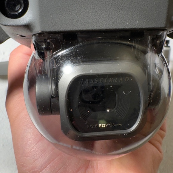 DJI Mavic 2 Pro With Fly More Kit - Picture 5 of 5